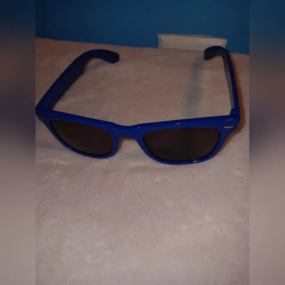 Kids Sunglasses Lot of 3 Pre-owned